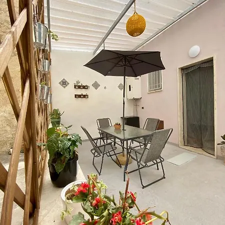 Seacily House *