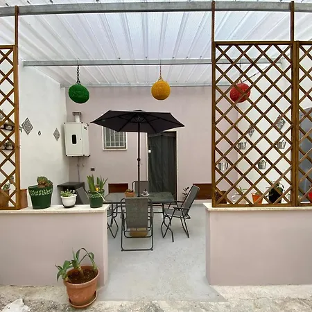 Seacily House *